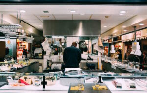 2506 Moore Newsroom Vordienstzeiten Gastronomie