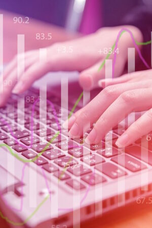 2510 Moore Newsroom EBICS - Hand