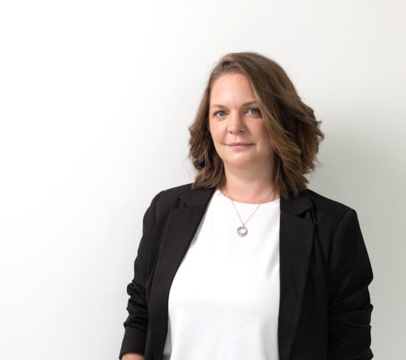 Veronika Ahmadian-Eichriedler, Expertin & stv. Service Line Manager IT Accounting/Buchhaltung